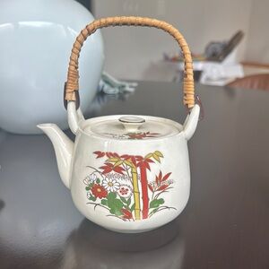 Edsin Floral Ceramic Teapot with Bamboo Handle